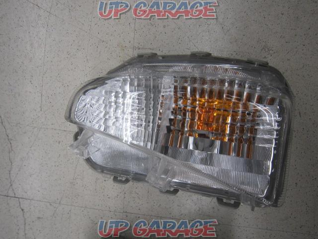 Toyota
Prius
30 series
Late version
Genuine blinker lens
Right and left
X04054-02