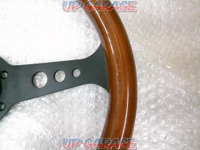 Unknown Manufacturer
Wooden x3 spoke steering wheel-04