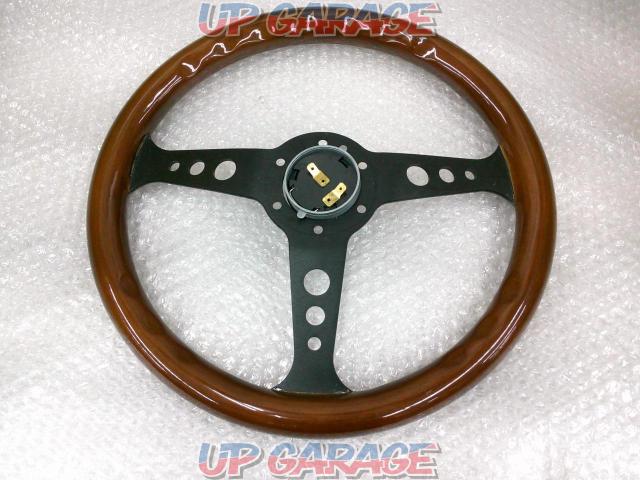 Unknown Manufacturer
Wooden x3 spoke steering wheel-05