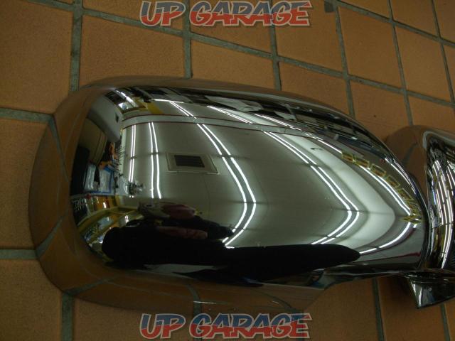 Toyota
200 Hiace original plating door mirror cover
Right and left-02