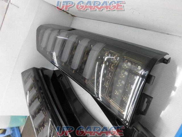 CLEAR
WORLD
Tube full LED tail lamp
Right and left
N-BOX
JF1 / for JF2-02