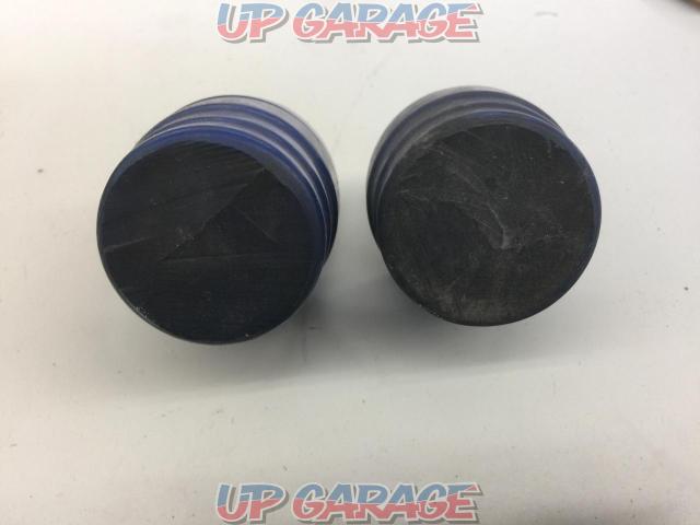 No Brand
Bump stopper
Front for Hiace
200 series
4WD only-02