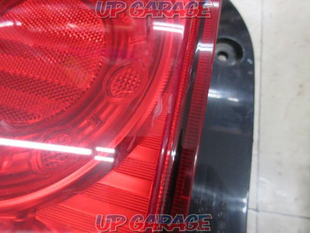 Suzuki genuine
LED
Tail lens
Left and right: Lapin/HE22S-03