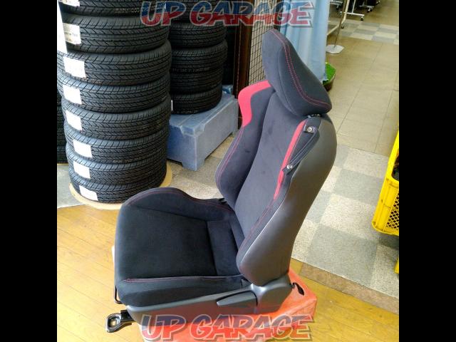 Toyota genuine
ZN6
86
GT grade early term
Genuine passenger seat only-03