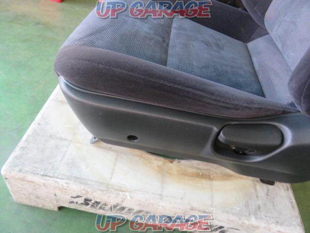 Nissan
Stagea
C34
Genuine reclining seat
Right and left-05
