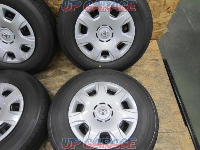 Toyota original (TOYOTA)
Genuine steel wheels for the 200 series Hiace 7 model
+
BRIDGESTONE (Bridgestone)
ECOPIA
RD613-02