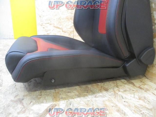 RECARO
Sportster
Limited Edition II
(With seat heater)
+
RECARO
C-Sportster
Limited Edition II
(With seat heater)-09
