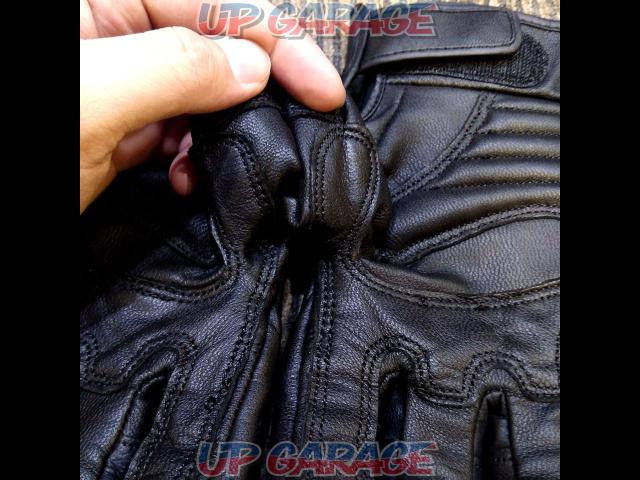 Unknown Manufacturer
Leather Gloves
[Size L]-05
