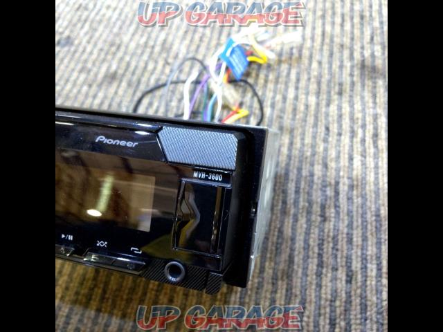【carrozzeria】MVH-3600 USB/i-Podチューナー-03