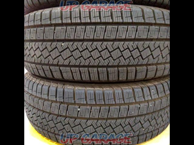 PIRELLI (Pirelli)
ICE
ASIMMETRICO
*As this item is stored in a separate warehouse, it will take some time to confirm stock availability.-06