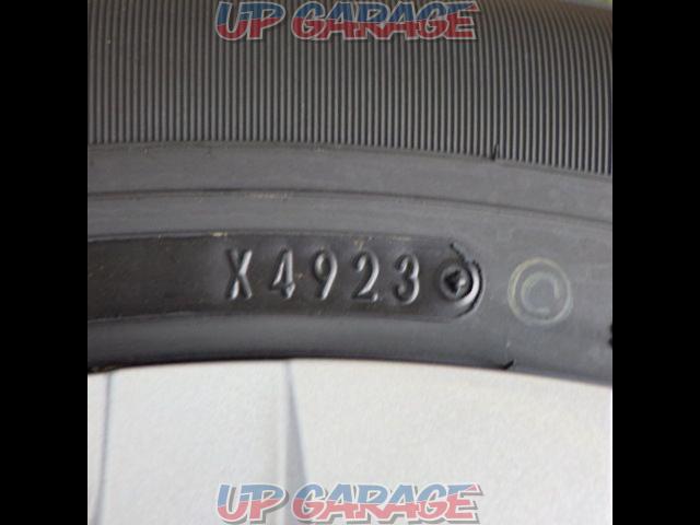 Toyota Genuine
Hiace/200 series/7-inch genuine wheels + DUNLOPSP175N-07
