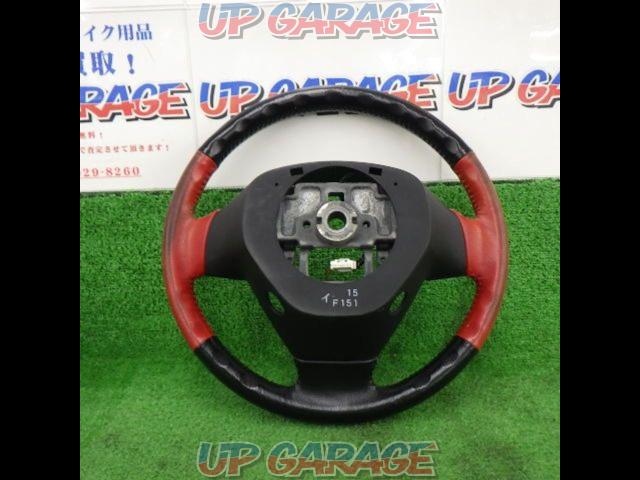 MAZDA
Leather steering wheel
RX-8
SE3P
Previous period
Leather steering wheel red/black-04
