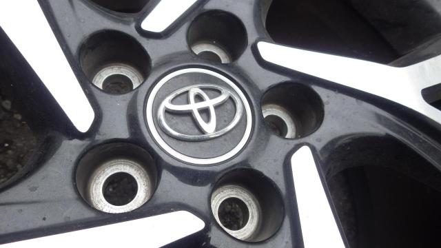 [Wheel only this 4]
Toyota Genuine
C-HR
ZYX10 / NGX50
G grade
Original wheel-04