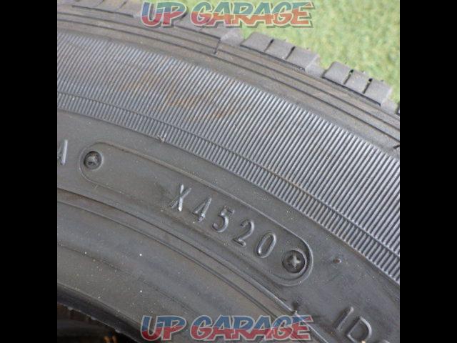 Tires only 2 pieces DUNLOPENASAVE
VAN01-03