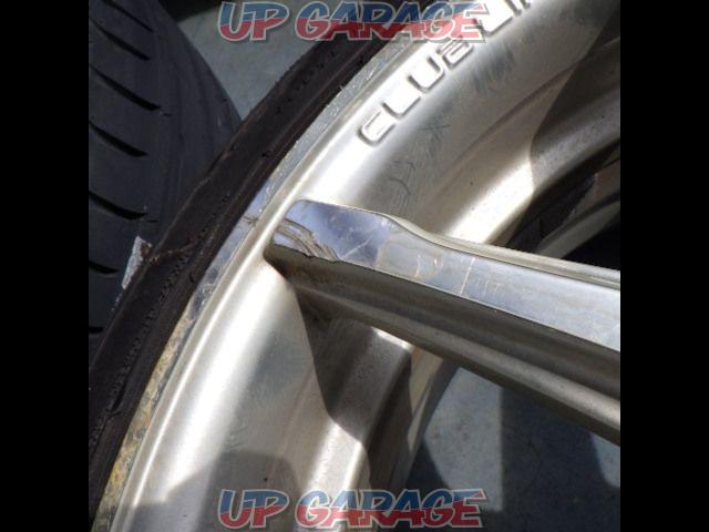 COSMIC
CLUB
LINEA
CL-33
Silver polished mesh wheels + NEXEN/ROADSTONEN8000-04