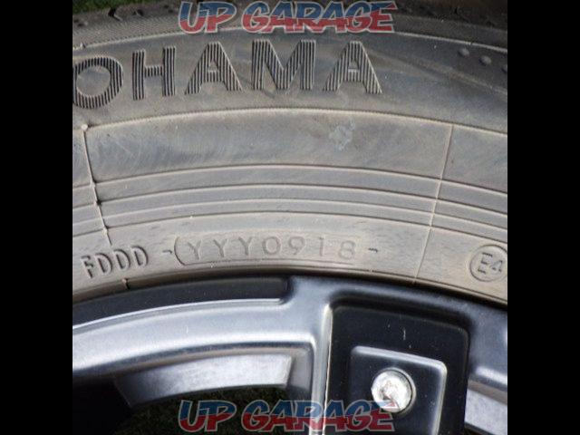 2018 Tire Bonus LM
Matt black 10-spoke wheel
+YOKOHAMA BluEarth
RV-02-03
