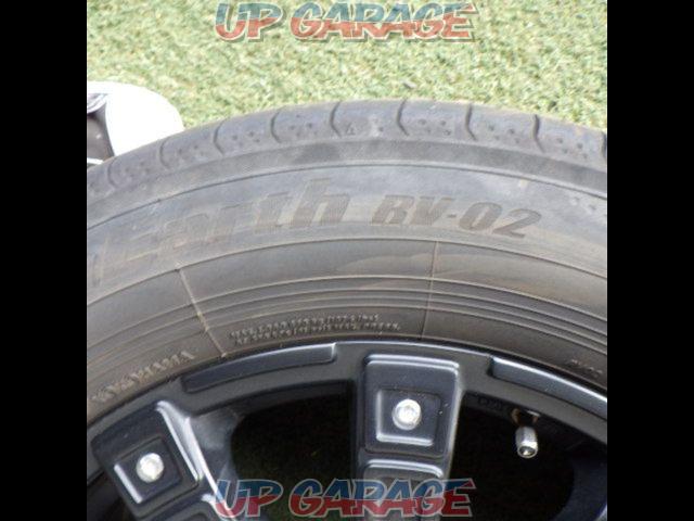 2018 Tire Bonus LM
Matt black 10-spoke wheel
+YOKOHAMA BluEarth
RV-02-04