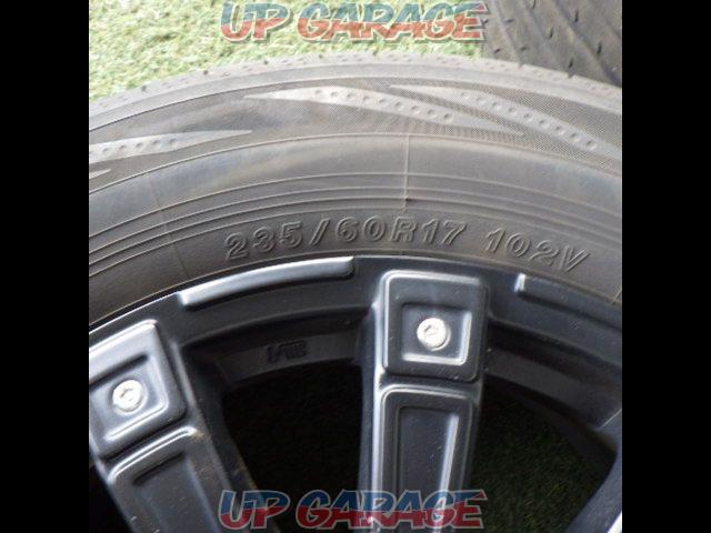 2018 Tire Bonus LM
Matt black 10-spoke wheel
+YOKOHAMA BluEarth
RV-02-05