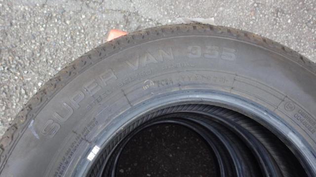 Tires only, set of 4, BRIDGESTONE SUPER
VAN
355-05