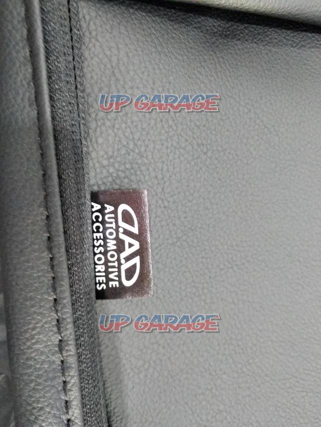 GARSON
DAD Seat Cover
Comfort
Monogram
Product number: KD0953 Mira e:S
LA 350 S / LA 360 S-05