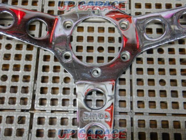 RX2404-1139
DINOS
Wood steering-03