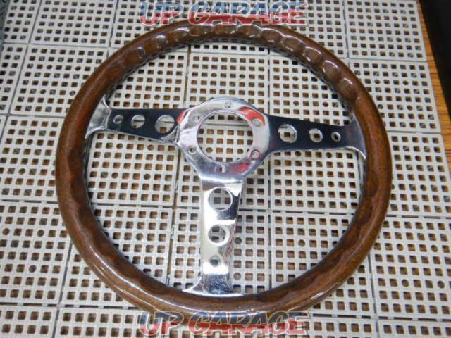 RX2404-1139
DINOS
Wood steering-08