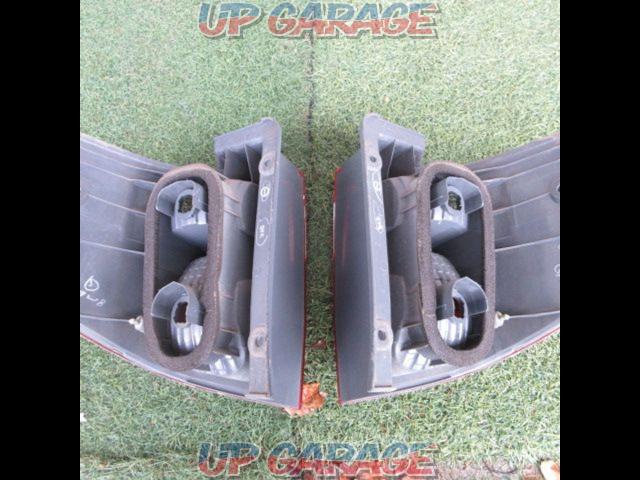 Toyota genuine
Outer tail lens
10 Series Alphard-04