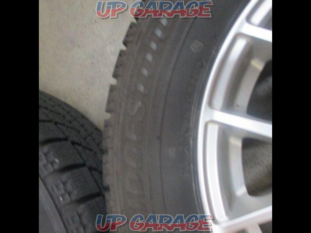 Studless tires and wheels 4 pieces BRIDGESTONE TOPRUN
Mesh wheel + BRIDGESTONE
BLIZZAK
VRX-03