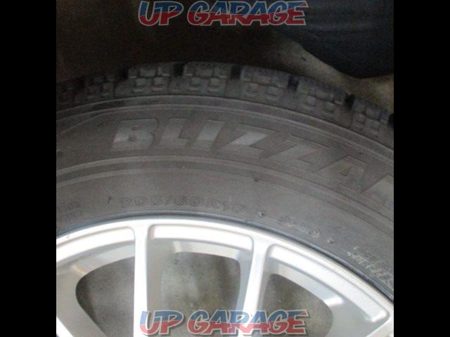 Studless tires and wheels 4 pieces BRIDGESTONE TOPRUN
Mesh wheel + BRIDGESTONE
BLIZZAK
VRX-06