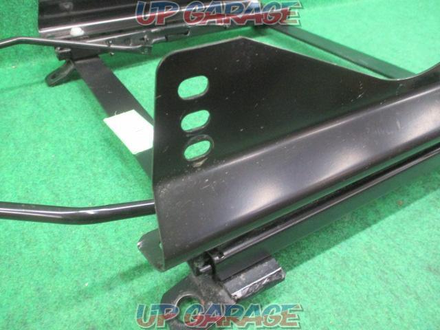 RAY-BOT
TY053GF
Seat rail + side adapter
Celica
ZZT231
Right
Driver side-04