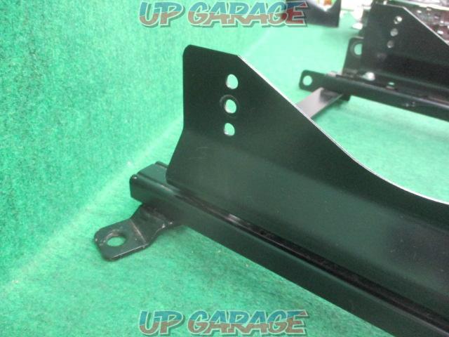 RAY-BOT
TY053GF
Seat rail + side adapter
Celica
ZZT231
Right
Driver side-06
