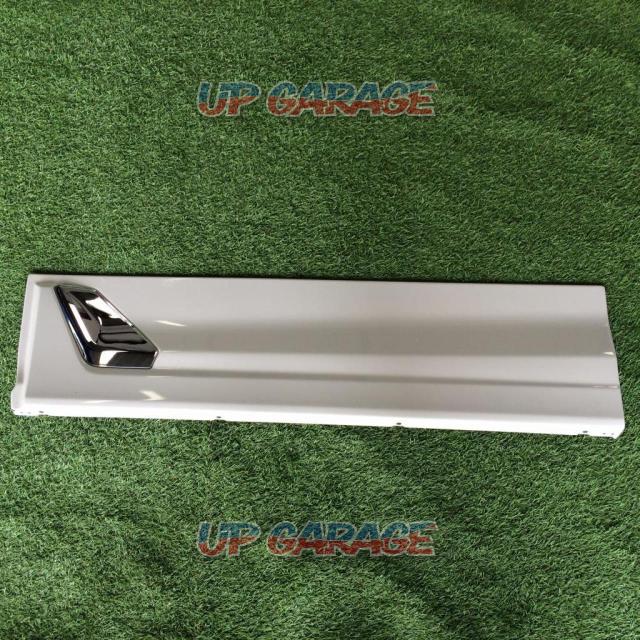 TRD30 series/Alphard
Side skirts
Right and left-04