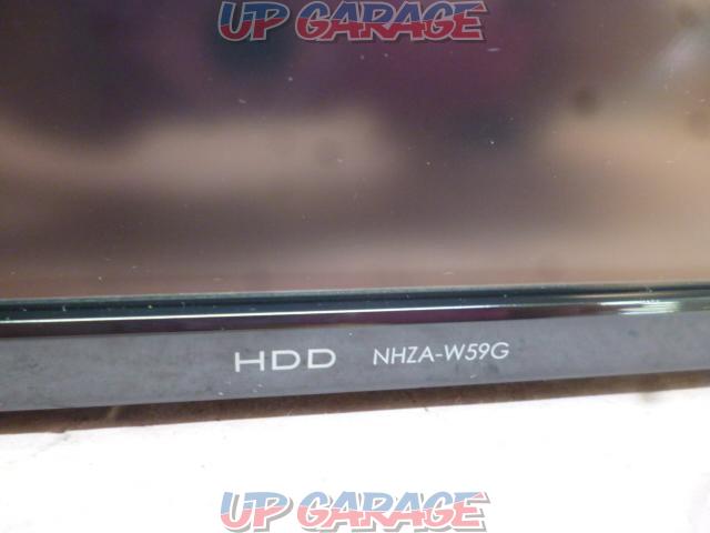 Toyota
NHZA-W59G
2009 model
2DIN wide
Compatible with terrestrial digital broadcasting, DVD, CD and radio-02