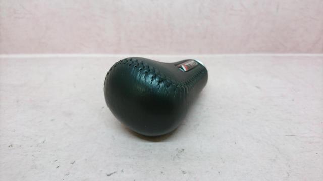 TRD
For the gate type
Shift knob-06
