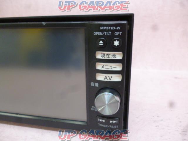 Nissan genuine
MP311D-W
2011 model
2DIN wide
Compatible with terrestrial digital broadcasting, DVD, CD, SD, Bluetooth, and radio-02