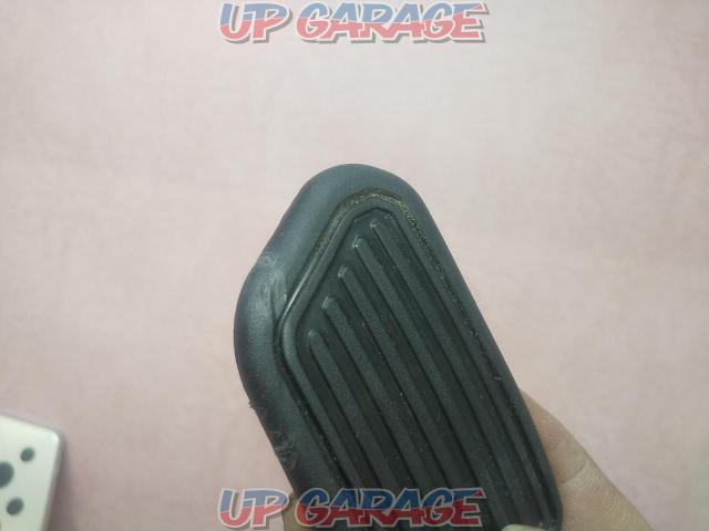 Toyota
Sixty
Harrier
Genuine
Pedal cover-03