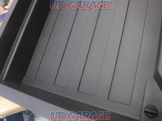 Nissan genuine luggage tray
Left only-08