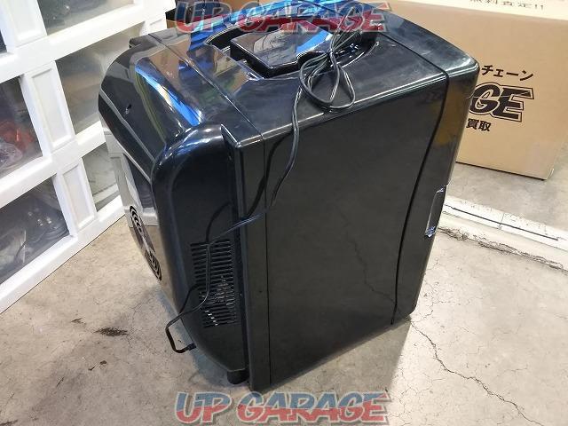 VERSOS
VS-404
25 liter cold box-09