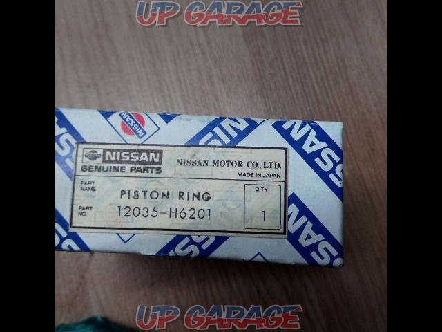 *Sold as is due to unknown details* Nissan genuine piston rings
12035-H6201
(X04093)-02