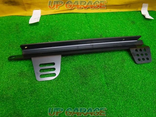 Unknown Manufacturer
Seat rail side adapter-03