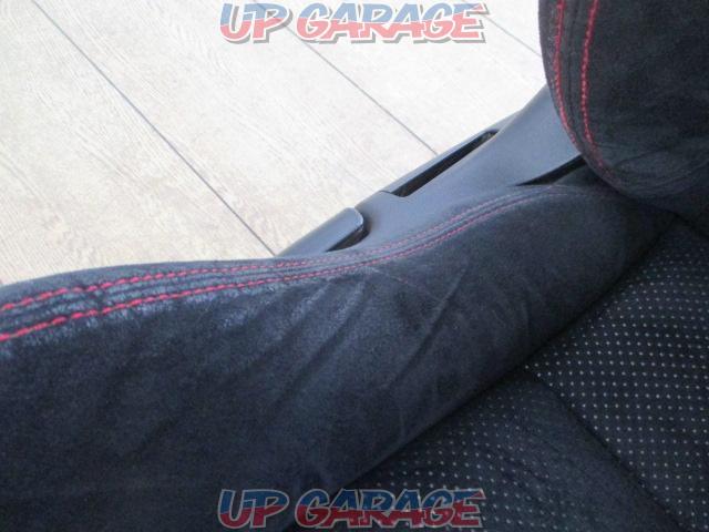 HONDA
Civic
TypeR / FD2
Genuine seat (driver's seat side)-04