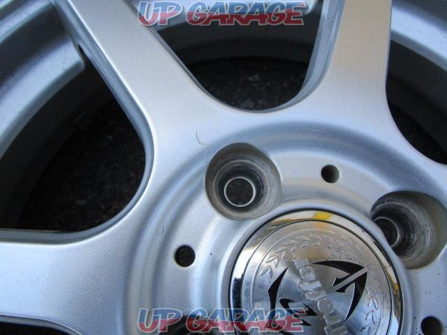 weds
Treffer
7-spoke wheels
※ tire that is reflected in the image is not attached-04