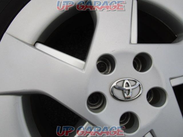 Toyota original (TOYOTA)
30 series
Prius
Previous term original wheel
+
GOODYEAR (Goodyear)
Efficient
Grip
EG01-06