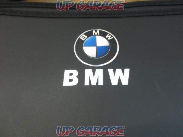 Seat back pocket
(Kick Guard)
With BMW logo-02