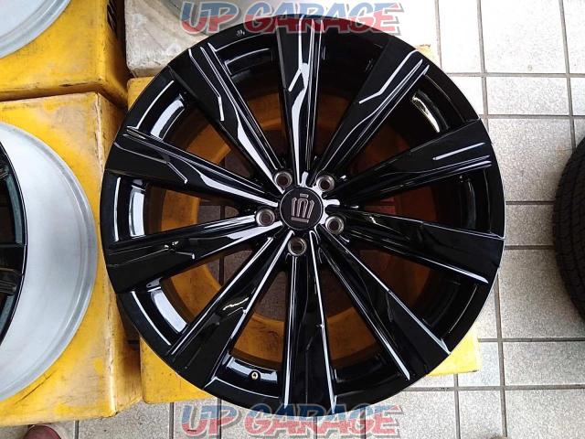 Toyota Genuine
AZSH36W
Crown
SPORT
Z grade genuine gloss black painted wheels-04