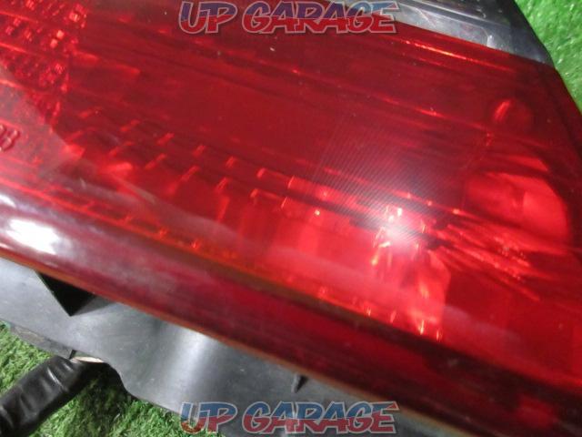 Toyota Genuine JZX100 Series Chaser
Previous term genuine tail lens
Right and left-09