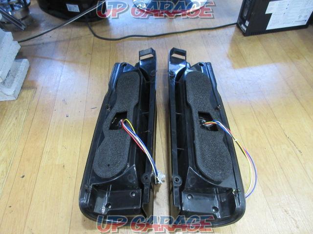 Manufacturer unknown 200 series Hiace
Full LED tail lens
Right and left-02