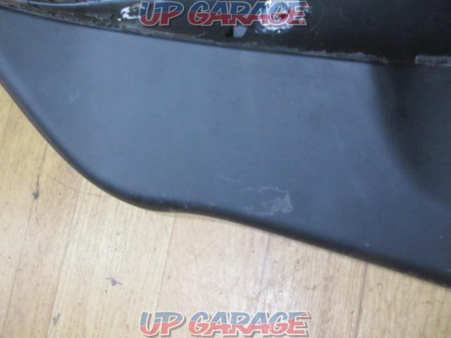 Manufacturer unknown 200 series Hiace
Roof spoiler / rear wing-08