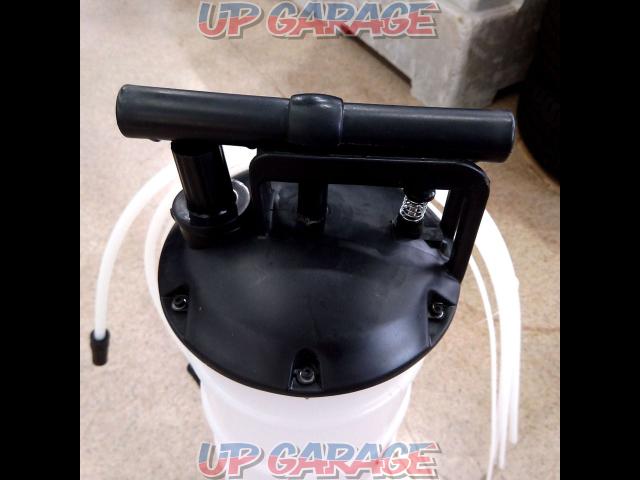 Manufacturer unknown GARAGE.COM
7 liters
Portable oil changer-02