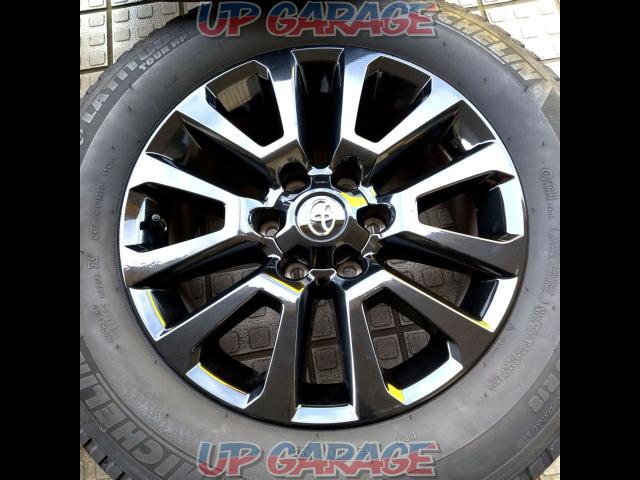 Toyota Genuine
Land Cruiser Prado 180 series
Black Edition genuine aluminum wheels
Wheel only-05